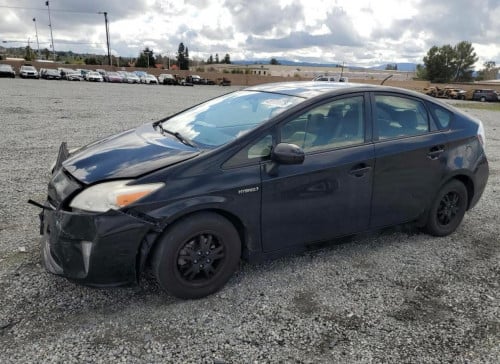 Toyota Prius 2013 op4 delux sorla ក្នុងលឿង អត់បុកអត់ច្រេស