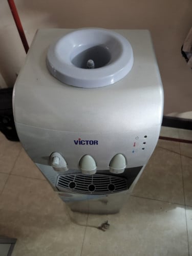 ធុងដាក់ទឹកផឹក