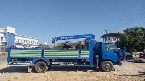 ឡានស្ទូចលក់