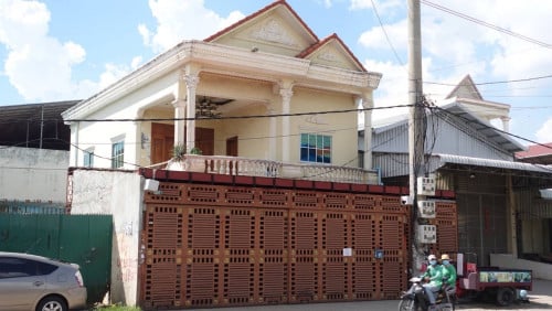 ផ្ទះជួលជិតផ្លូវ Chip Mong 271