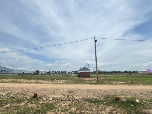 ដីលក់បន្ទាន់ តម្លៃក្រោមទីផ្សារ