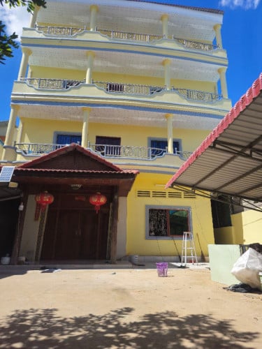 ផ្ទះសម្រាប់ជួលនៅក្រោយលីហេងឆាយ ក្រុងប៉ោយប៉ែត