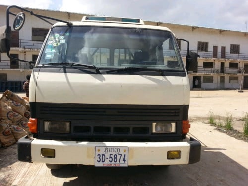 ឡានដឹកទំនិញ