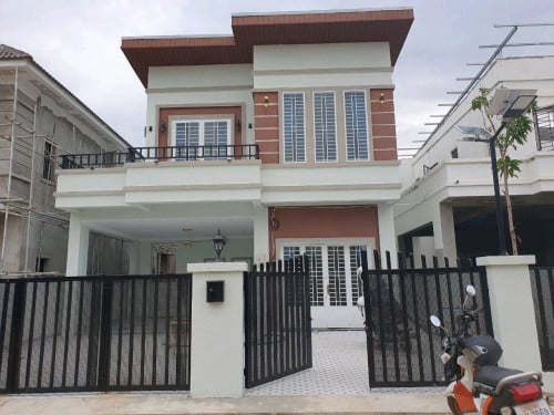 ផ្ទះវីឡាទោលលក់ ក្នុងបុរីភីធី ភូមិឈ្វាង (កាត់ប្លង់រឹងជូន)