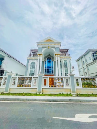 វីឡាទោល សម្រាប់លក់