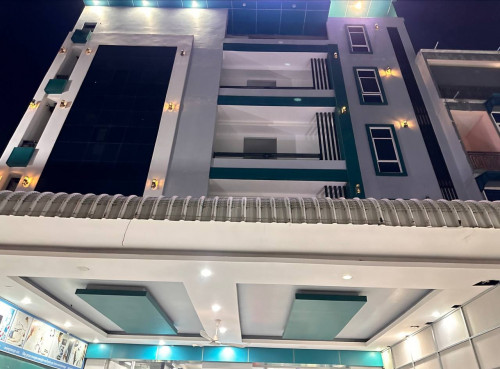 អាគារសម្រាប់ជួលនៅជាប់ផ្លូវជាតិលេខ5 ក្បែរច្រកអន្តរជាតិ ក្រុងប៉ោយប៉ែត