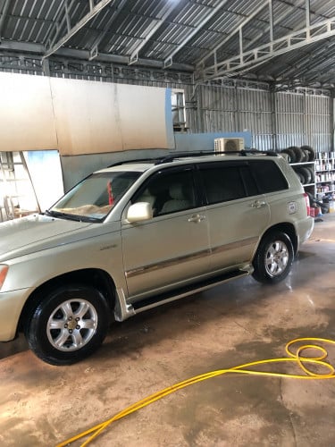 បឌៀរឡានសម្រាប់highlander នៅស្អាត