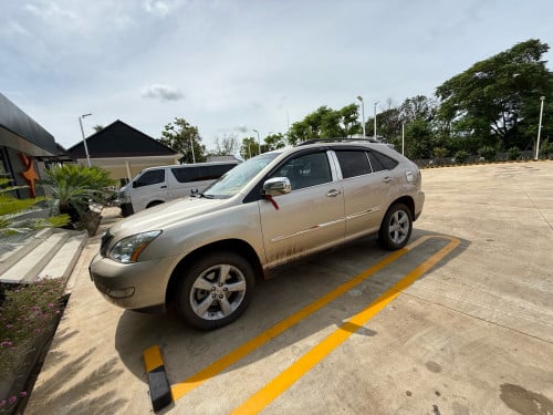 លក់RX330ឆ្នាំ04ប៉ុង1 ពាក់កណ្ដាលហ្វូល ម្ចាស់ដើម