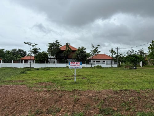 លក់បន្ទាន់ ដីឡូតិ៍ផ្ទះលំហែ (Villa) ខេត្តកែប (ប្លង់រឹង)