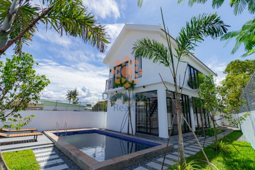 វីឡាមានអាងហែលទឹកសម្រាប់លក់ក្នុងក្រុងសៀមរាប/Villa with Swimming Pool for Sale in Siem Reap City