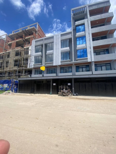 អាគារពាណិជ្ជកម្មសម្រាប់ជួលនៅជិតស្ដាហ្គោល ក្រុងប៉ោយប៉ែត