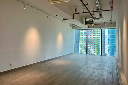 Affordable Office Space for Rent at The Peak near Diamond Island