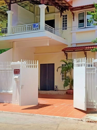 Twin House for sale ផ្ទះវិទ្បាភ្លោះលក់
