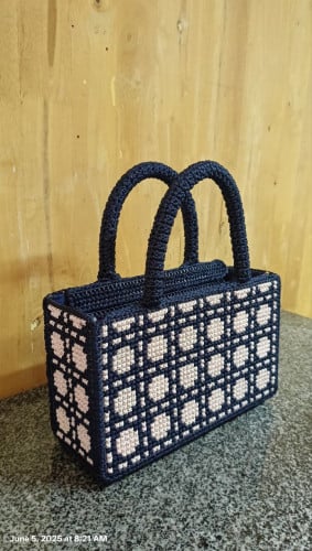 កាបូបចាក់