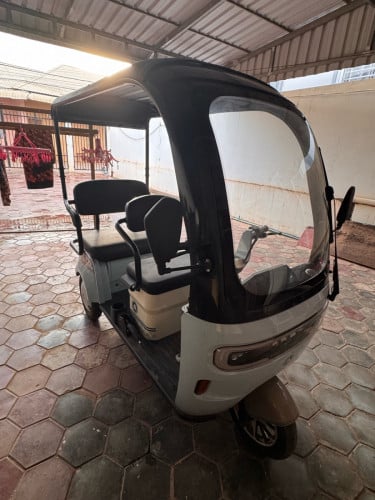 ម៉ូតូអាគុយ