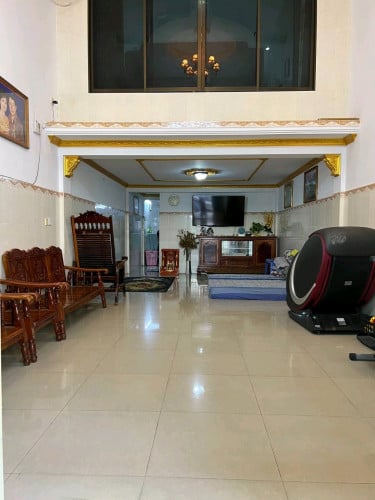 តម្លៃ 85,900$ ផ្ទះល្វែងបុរីឡាយគង់