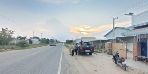ដី&ឃ្លាំងដាក់លក់ #ជាប់ផ្លូវរដ្ឋ30m