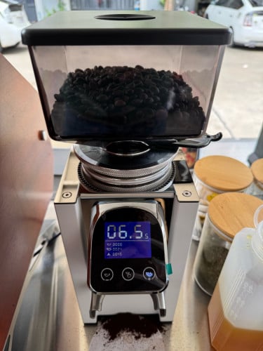 ម៉ាស៊ីនកិនគ្រាប់ Coffee Grinder Gemilai g9016