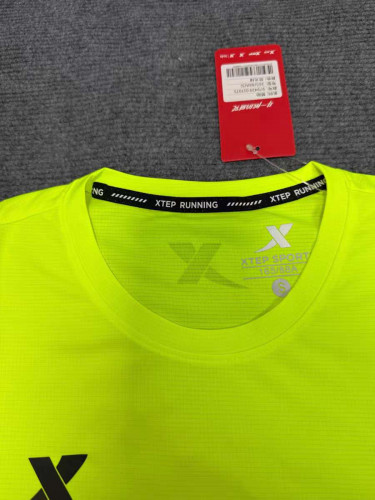Brand Xtep men running - អាវកីឡា