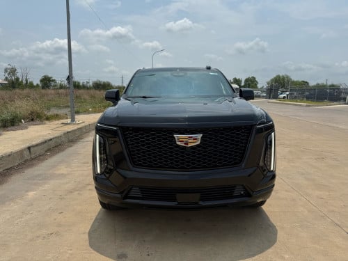 Cadillac Escalade Sport Platinum ESV600 2025凯迪拉克凯雷德