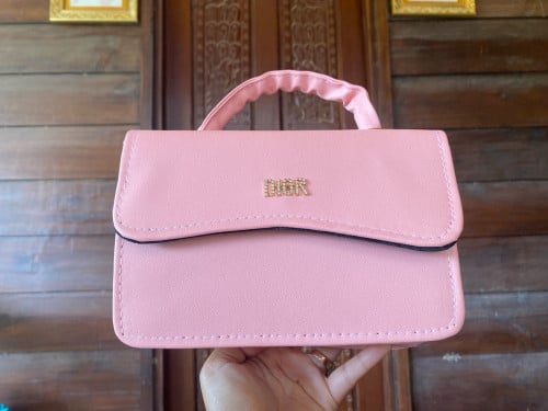 កាបូបធូថ្លៃ