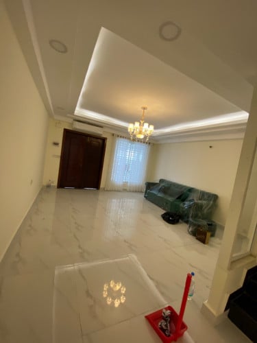 ផ្ទះលក់បន្ទាន់ កាត់ប្លង់រឹងជូន