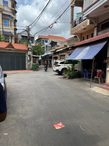 លក់ផ្ទះជាបន្ទាន់តម្លៃ 110000$ ចរចា