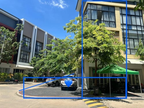 ផ្ទះអាជីវកម្មកែងលក់ មានចំនូល$700/ខែ ក្នុងបុរីប៉េងហ៊ួតបឹងស្នោរ