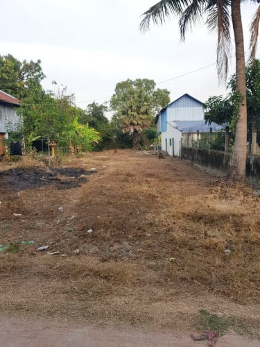 ដីសម្រាប់លក់ ជិតព្រលានយន្តថ្មី ក្រុងតាខ្មៅ | Land for Sale near New Vehicle Terminal, Takhmao City