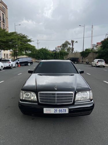 សេដ៉េសមុខយក្ស Mercedes S320 W140 ឆ្នាំ 1997 ខ្មៅ ម៉ាសុីន គ្រឿងក្រោមស្អាត  ម៉ាសុីនត្រជាក់