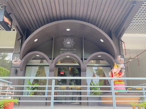 សេងហាង ស្ប៉ា និងម៉ាស្សា​ នៅក្នុងខុនដូ វិមានកុលាប | Spa and Massage for Sale in Rose Condo