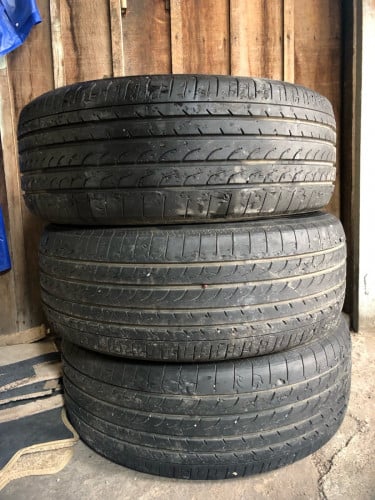 មានសំបកកងមួយទឹក Yokohama 3គ្រាប់ 235/55/18 ឌីឡេ2018