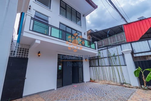 4 Bedrooms House for Rent in Siem Reap City-Kouk Chak
