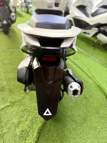 PCX 022 hybrid