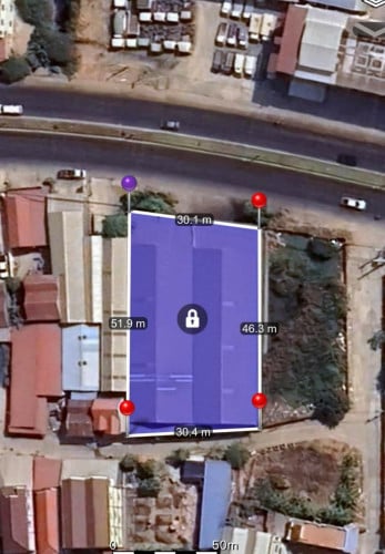 ឃ្លាំងសម្រាប់លក់បន្ទាន់ លេីផ្លូវហាណូយ