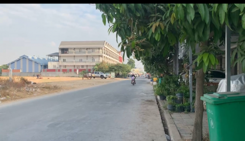 ដីជិតផ្សារឈូកវ៉ា២ លក់បន្ទាន់ សំរោងក្រោម ពោធិ៍សែនជ័យ