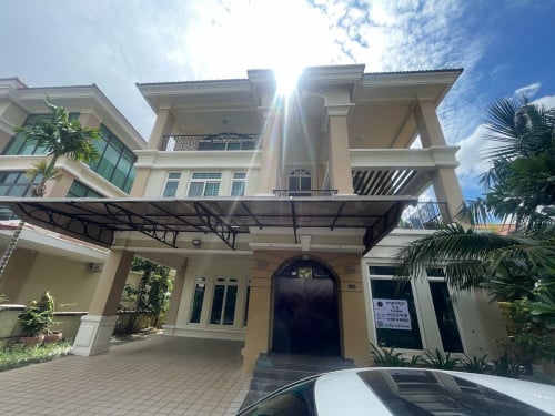 វីឡាទោលសម្រាប់ជួល