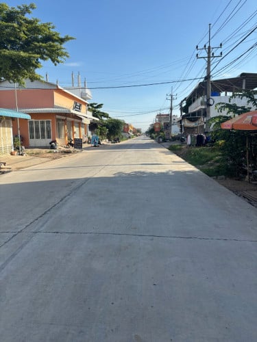 ដីលក់នៅទីតាំងសែនសុខទី2 ផ្លូវចូលចាក់កៅស៊ូ