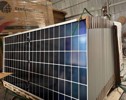 ផ្ទាំងសូឡា630W