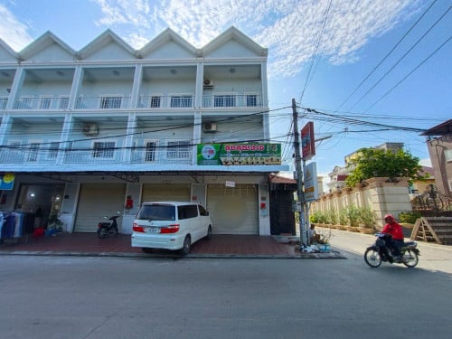 Flat For Rent Near Street 2004