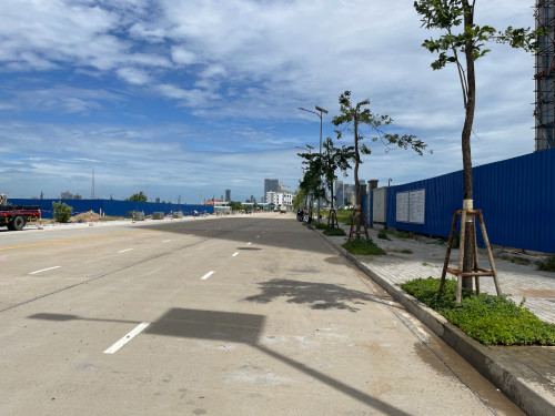 Land for Urgent Sale Below Market Price Along The Main Road in Norea City