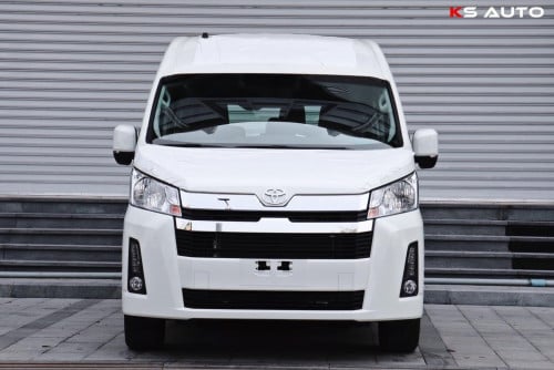TOYOTA HIACE GL 2025