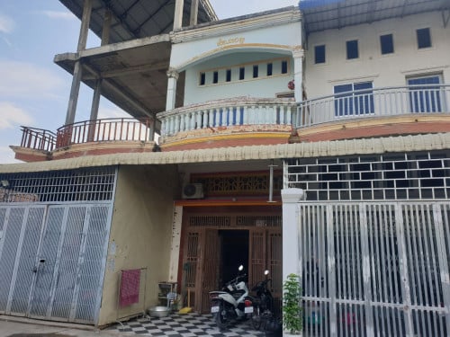 លក់ផ្ទះបន្ទាន់ ចំទីប្រជុំជន