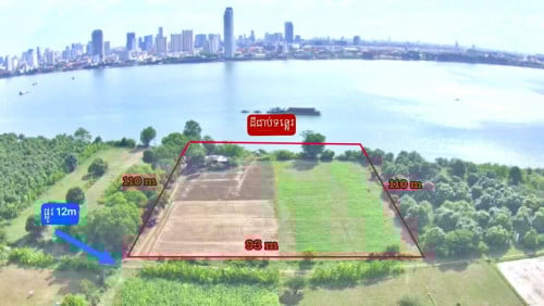 ដីជាប់ឋទន្លេរលក់បន្ទាន់ 93m x 110m