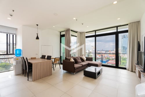 Aura Condo-10th Floor, 2 Bedroom For Sale in Boeng Raing 📍