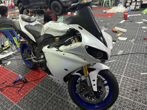 2009 Yamaha YZF-R1 Full Tax ID
