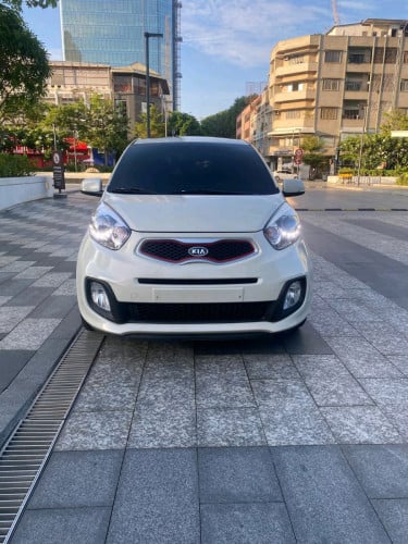 Kia morning ឆ្នាំ2012 full option sport បើកដំបូល