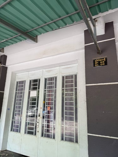 ផ្ទះលក់បន្ទាន់ 092932150