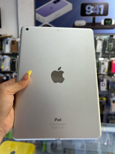 iPad Air 64GB សុំណុំហ្សីន