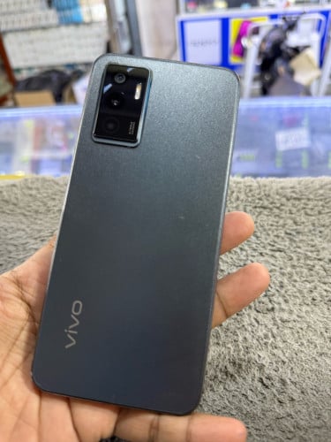 Vivo V23e Ram8G Memory256G ក្រុមហ៊ុនសុីមពីរ មានឆ្នាំងសាក